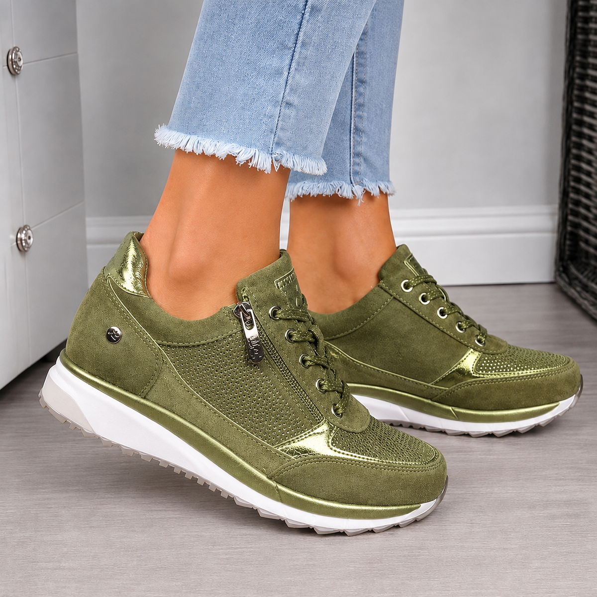 Gabri | Ergonomic Orthopedic Trainers
